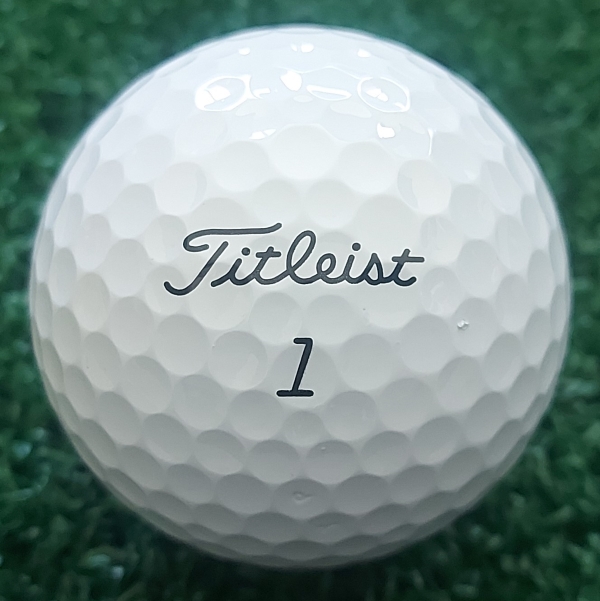titleist golf ball logo