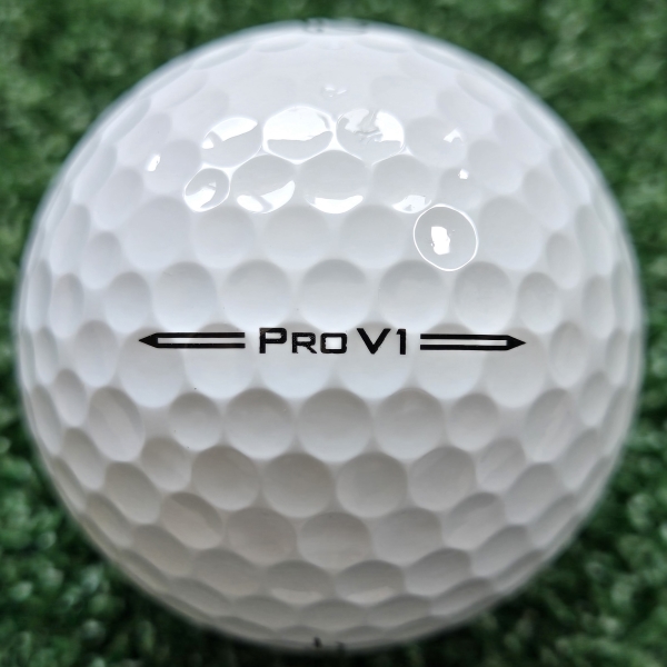 titleist pro v1 alignment arrow by golfballsworld.com