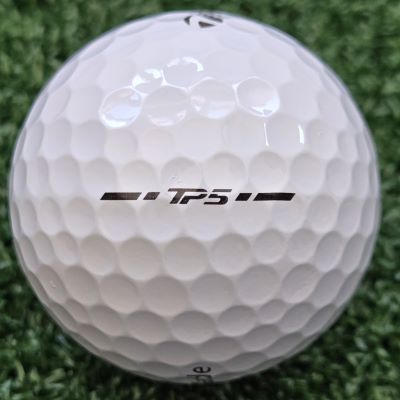 TaylorMade TP5 golf ball alignment